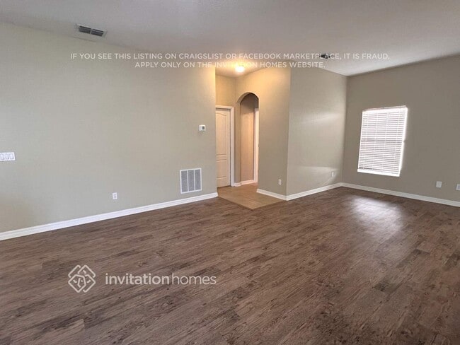 Building Photo - 3927 Gypsum Ln