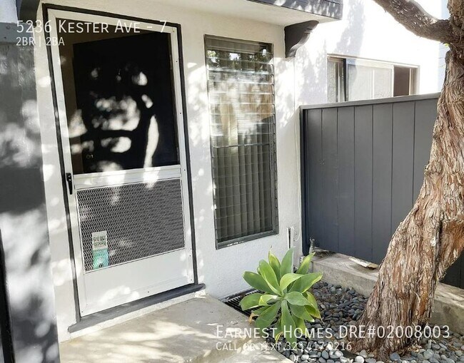 Foto del edificio - 5236 Kester Ave Unit 7, Sherman Oaks, CA 9...