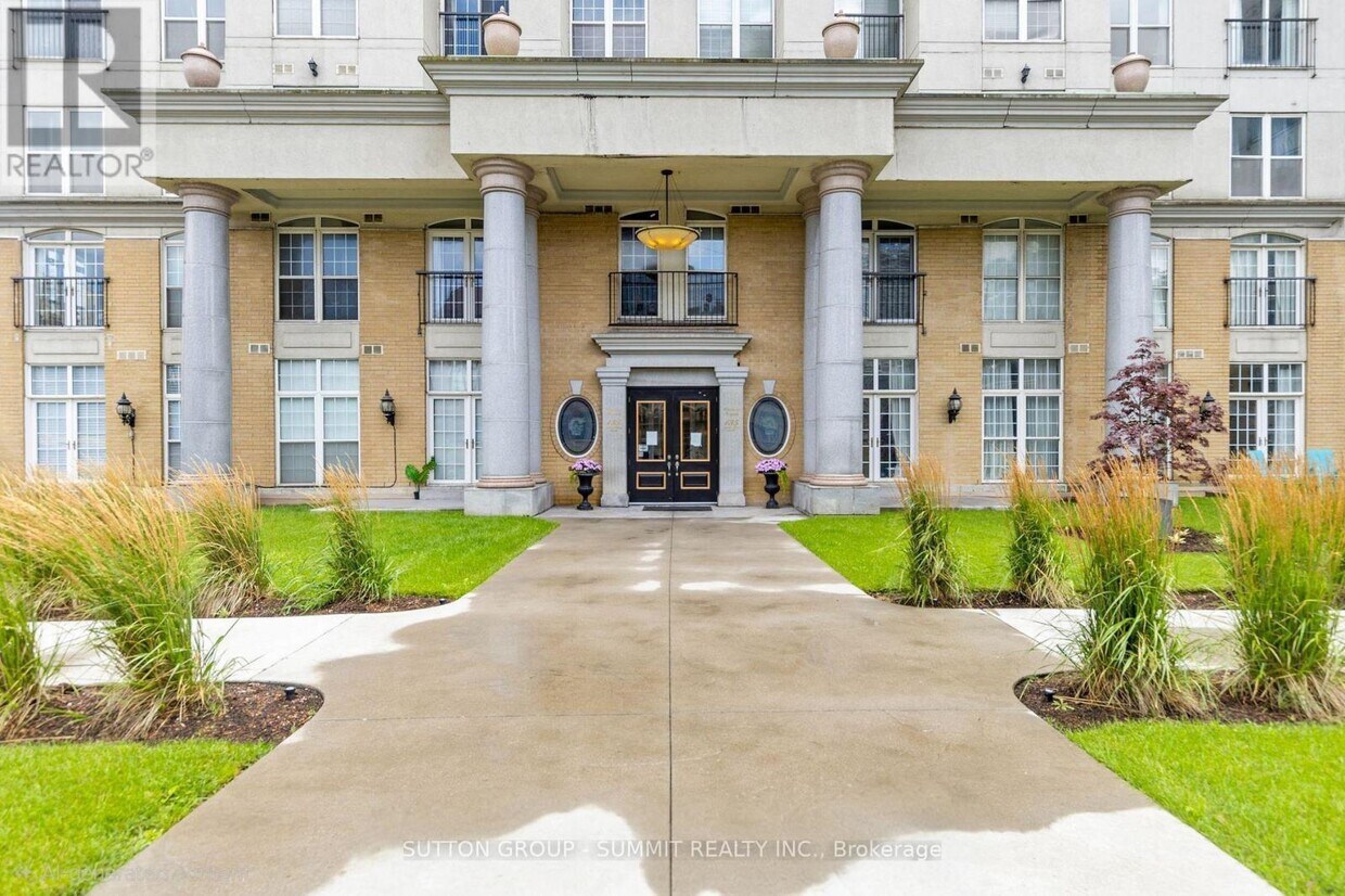 Photo principale - 135 James St S