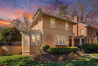 Building Photo - 4400 Forest Hill Ave