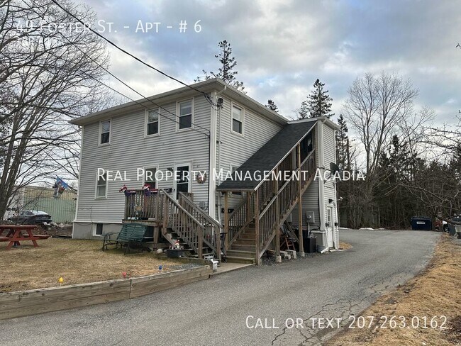 Building Photo - Ground Level 1 Bedroom Apartment - Ellsworth