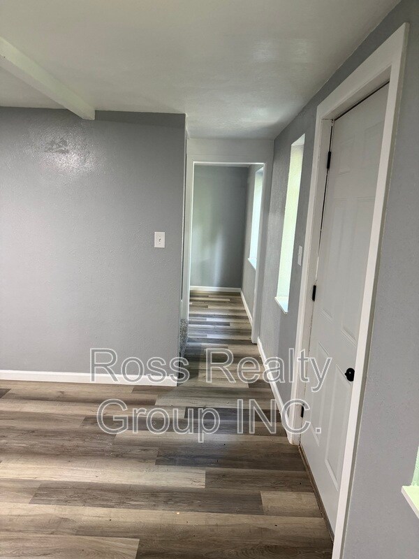 Foto del edificio - 5130 Prestler Rd