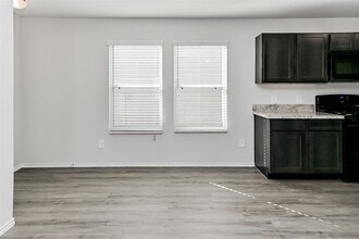 Building Photo - 21922 Grand Majestic Dr