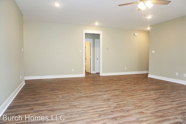 Foto del edificio - 3 br, 2 bath House - 3701 Red Maple Way