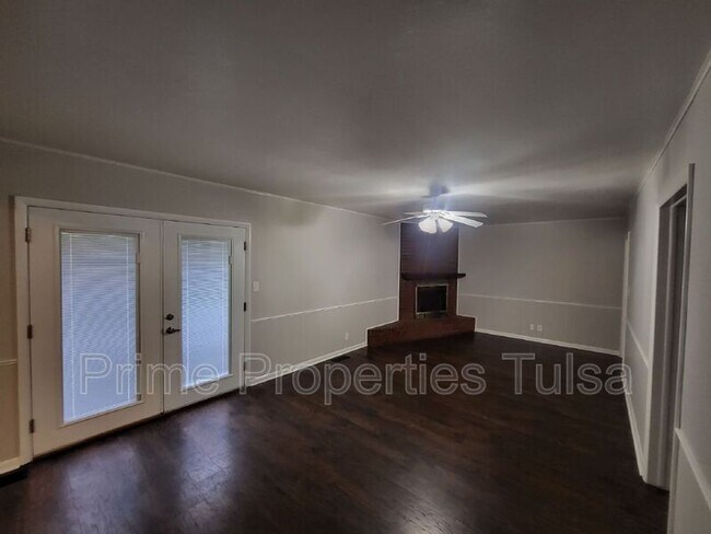 Foto del edificio - 1525 S 122nd E Ave