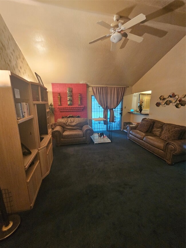 Building Photo - 15206 Flamingo Park