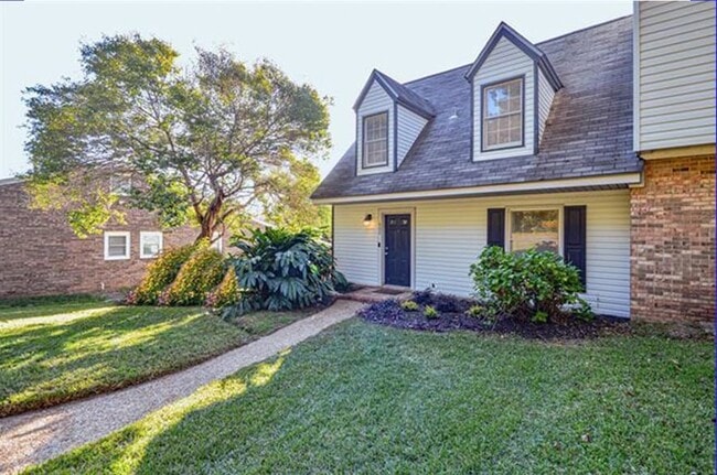 Photo - 980 Marys Dr Townhome