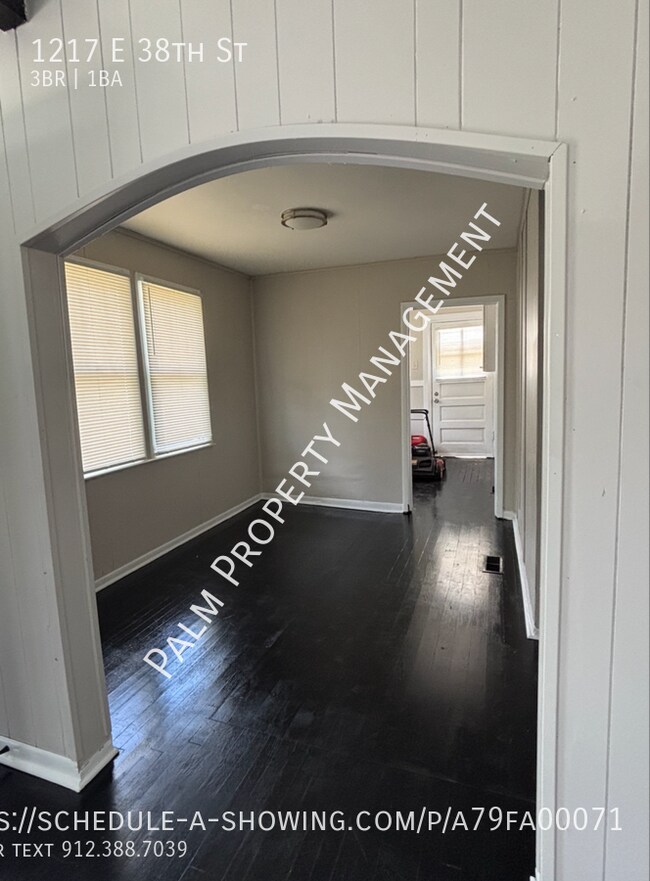 Foto del edificio - 1217 E 38th St