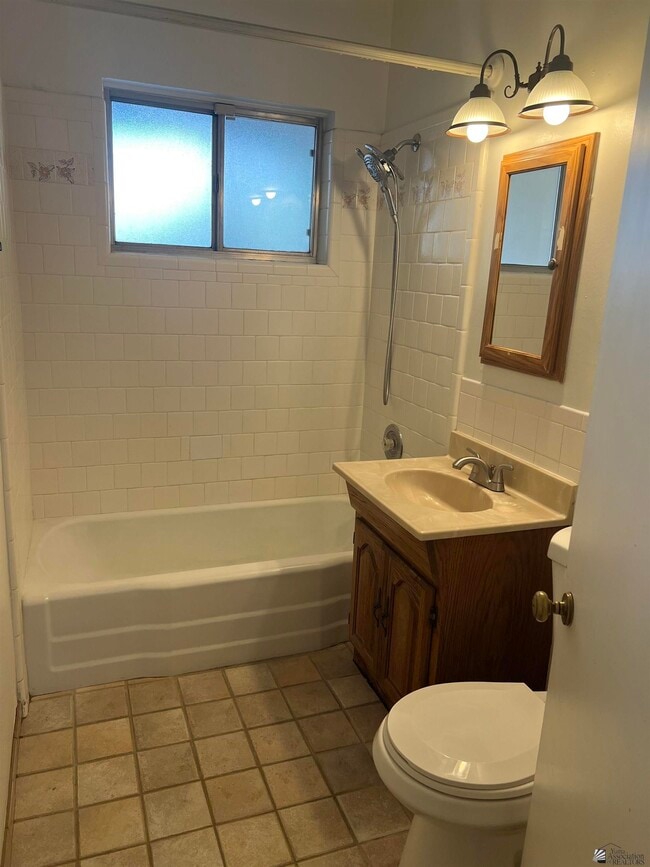Foto del edificio - 1294 W 19th St