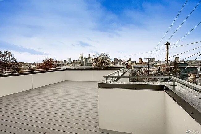Foto del edificio - 1102 Taylor Ave N