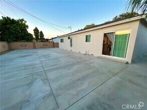 Building Photo - 15061 Columbia Ln