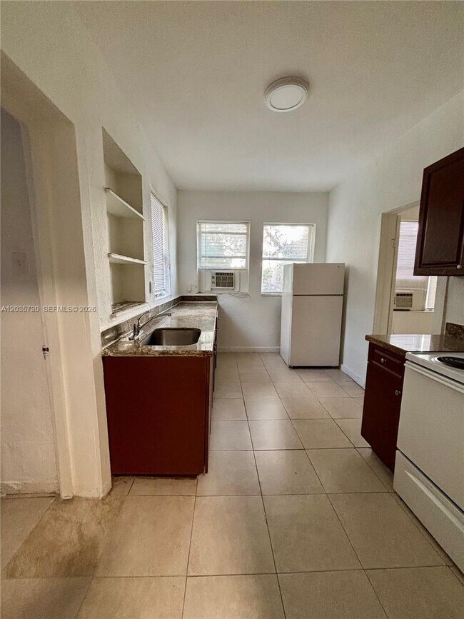 Foto del edificio - 1060 NW 47th St