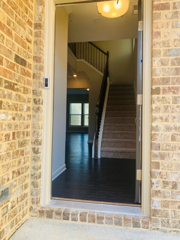 Foto del edificio - 1309 Elderwood Way