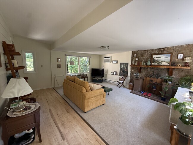Foto del edificio - 1059 Wolf Trap Rd