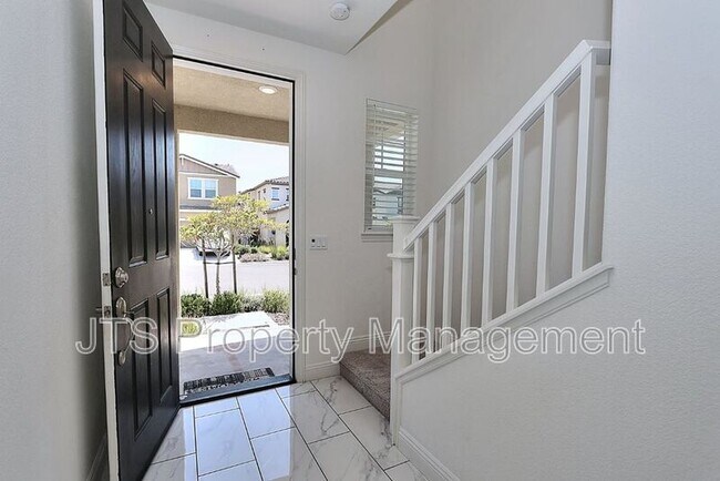 Foto del edificio - 4268 Emerald Gate Ln