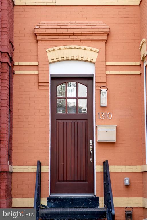Foto del edificio - 1310 Riggs St NW