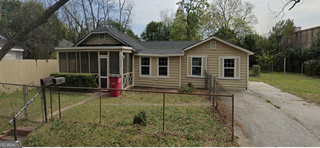Foto principal - 1420 Winton Ave