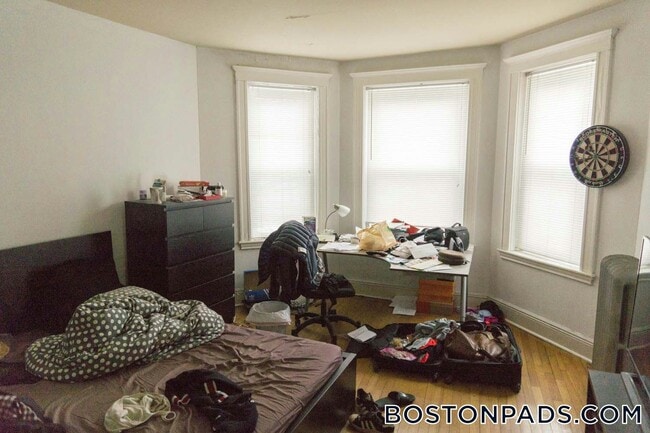 Foto del edificio - 137 Park Dr