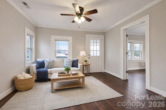 Foto del edificio - 7731 McWhirter Rd