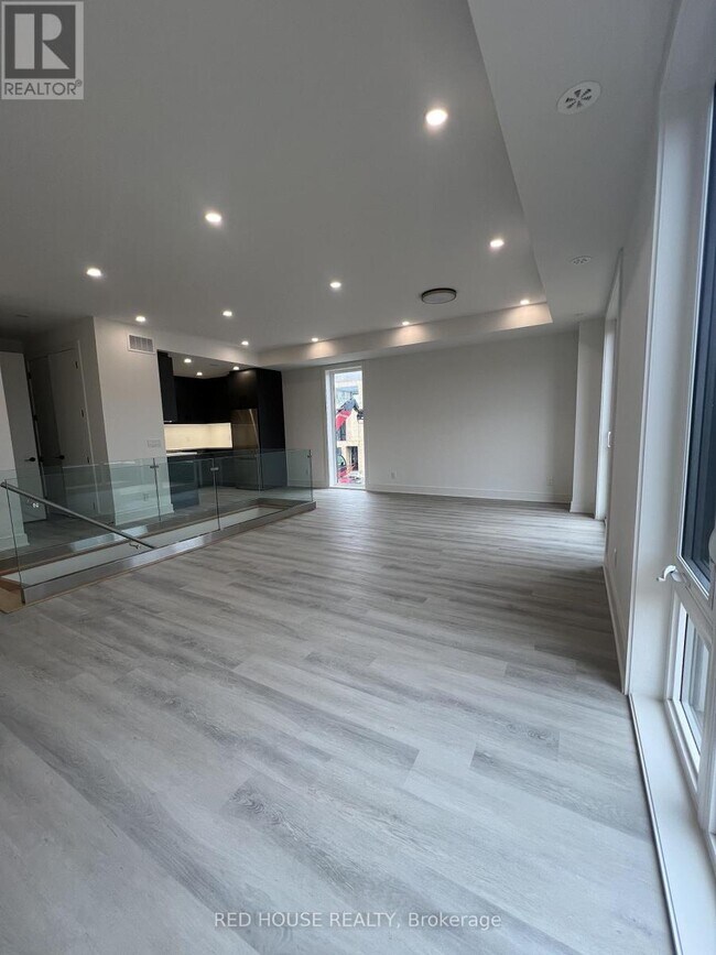 Photo du bâtiment - 176 Everett Cmn