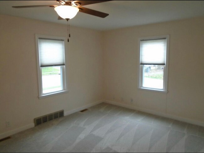Building Photo - 135 Lulu Ave