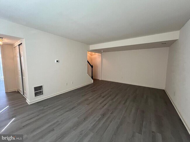 Foto del edificio - 9639 Hagel Cir