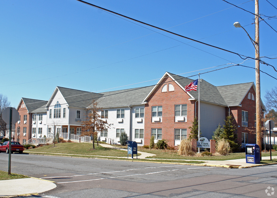 Primary Photo - The Pines Apartments