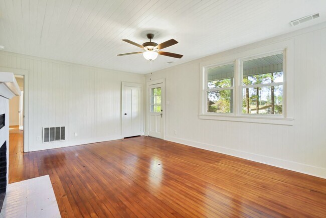 Foto del edificio - Great location