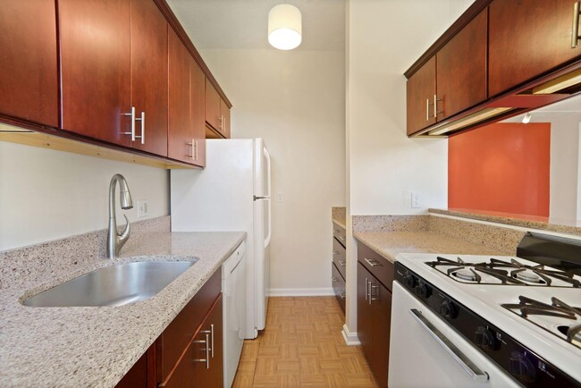 Foto del edificio - 1851 Columbia Rd NW
