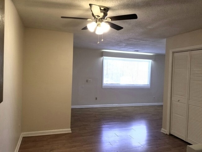 Dining Area / Living Room - 411 Cattleman Dr NE