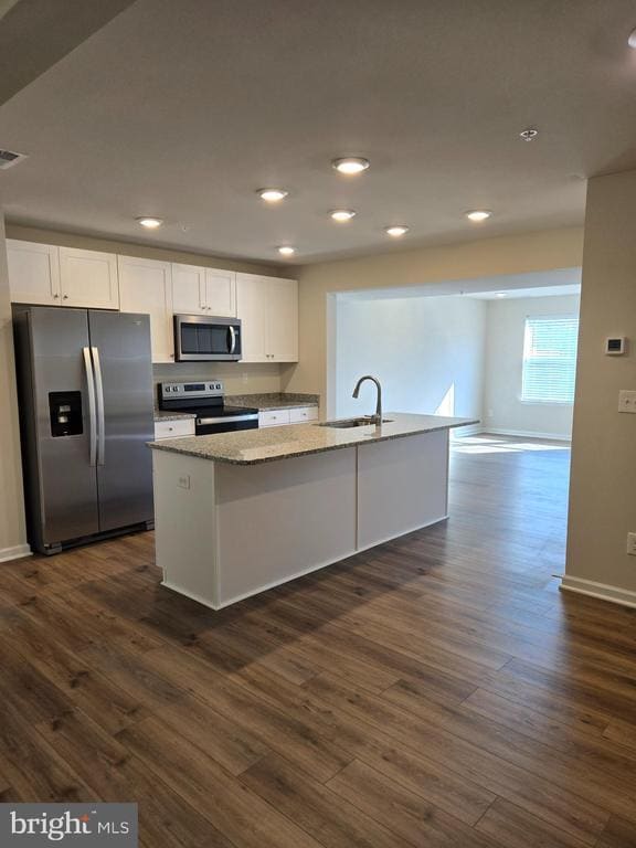 Building Photo - 803 Blue Wing Ct