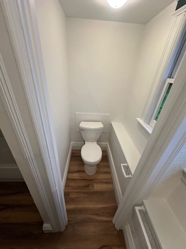 Building Photo - 293 Dartmouth St