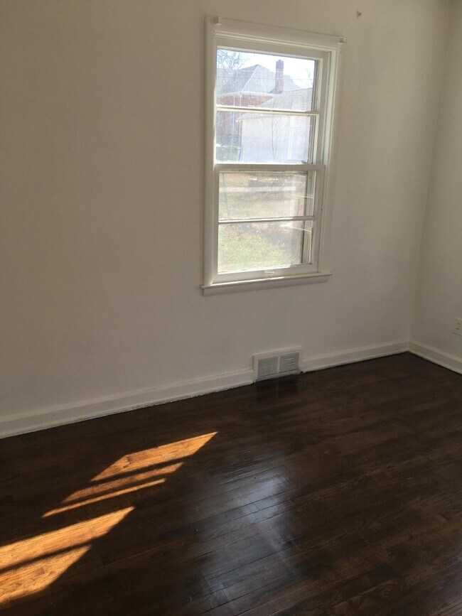 Foto del edificio - 2526 SE Virginia Ave