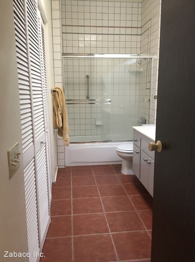 Foto del edificio - 2 br, 2 bath House - 606 Isla
