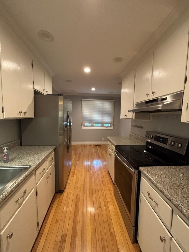 Building Photo - NEW LISTING!  3-bedroom, 3.5-bath townhome...