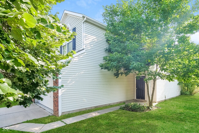 Foto del edificio - 5675 Glass Chimney Ln