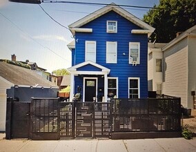 Building Photo - 8 Edgar St