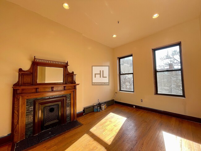 Foto del edificio - Gorgeous 1 Bedroom | West 120th Street, So...