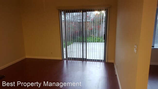 Foto del edificio - 4 br, 2 bath House - 34285 Kenwood Drive