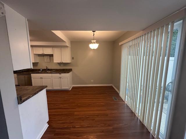 Building Photo - 217 Coral Ct