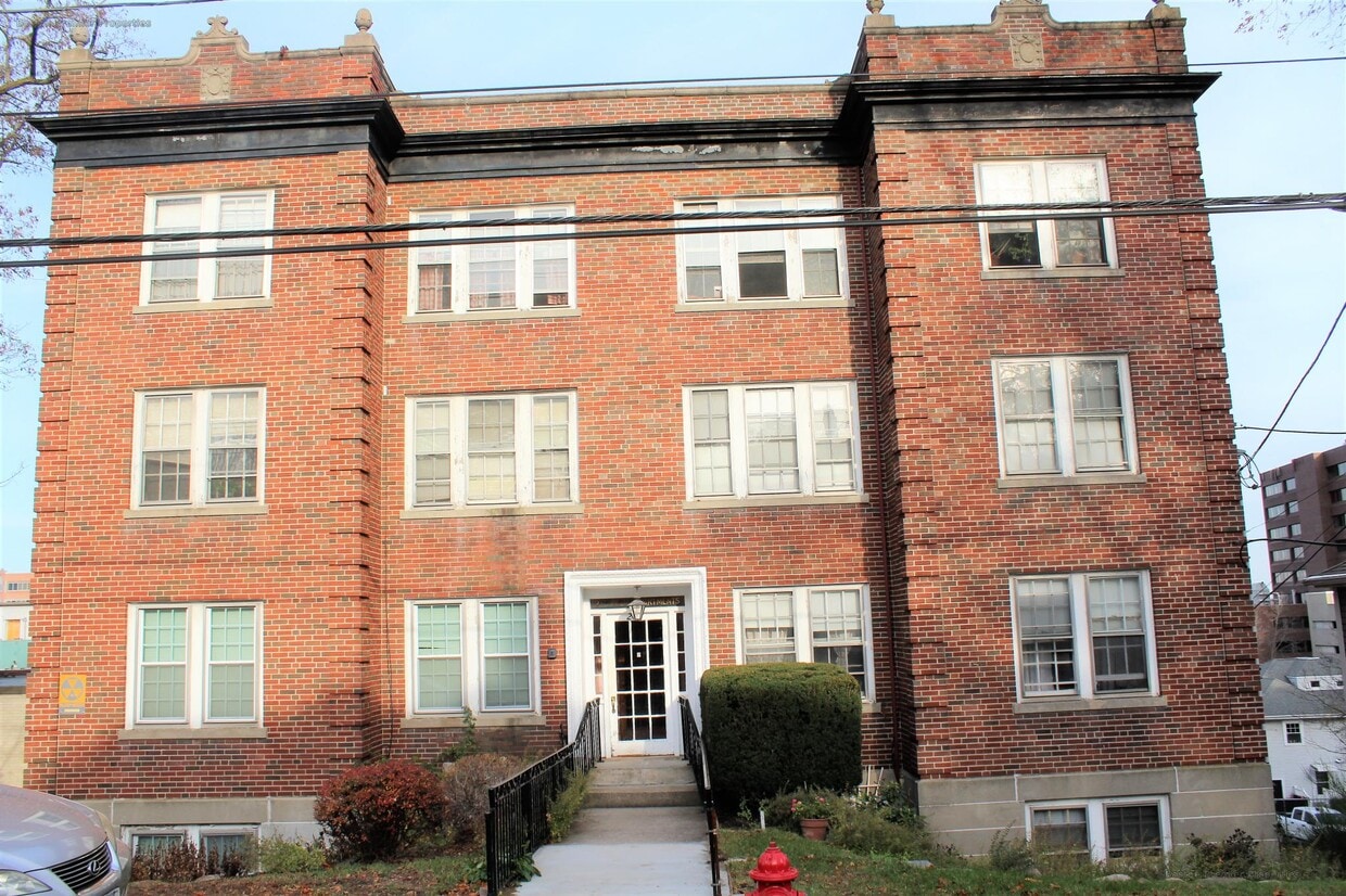 Building Photo - 200 Presidents Ln