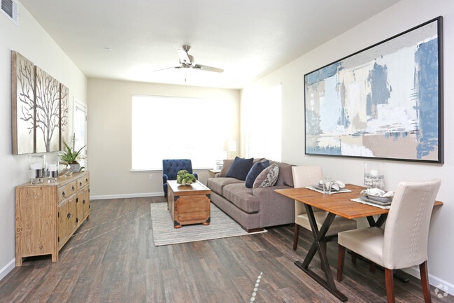 Interior Photo - Aspire