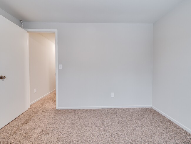 Building Photo - Grampian Crossings