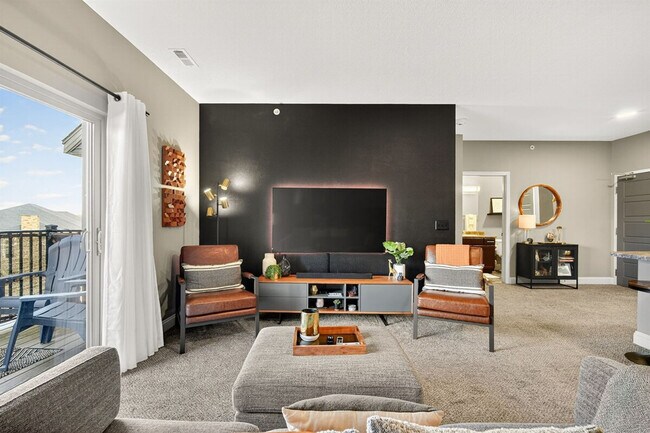 Foto del edificio - 8350 Cascade Ave