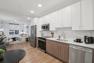 Building Photo - akin Tennyson