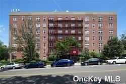 Primary Photo - 69-27-27 Little Neck Pkwy