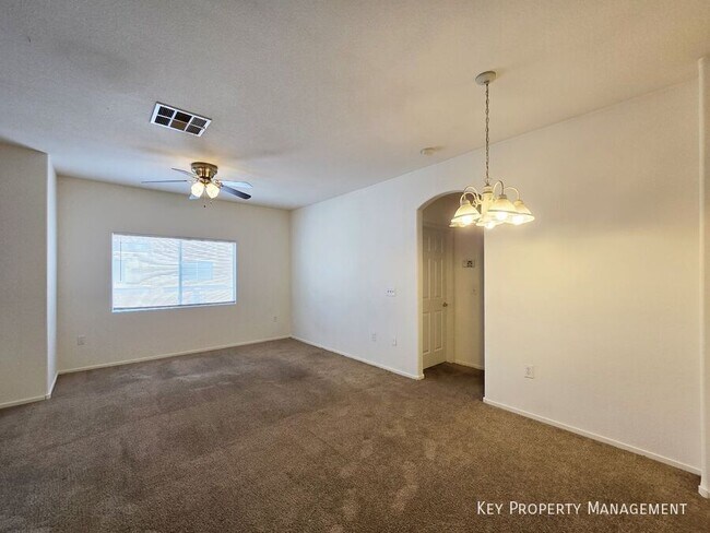 Building Photo - 4005 Pepper Thorn Ave