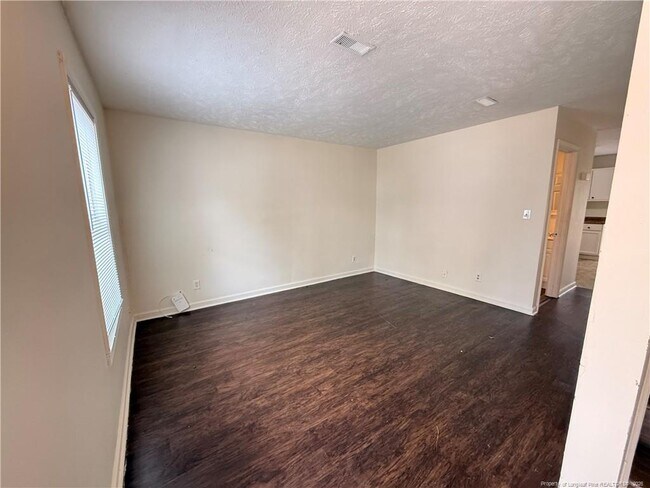 Building Photo - 5829 Aftonshire Dr