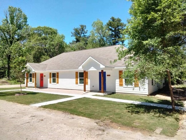 Building Photo - 15530 Towerwood Dr