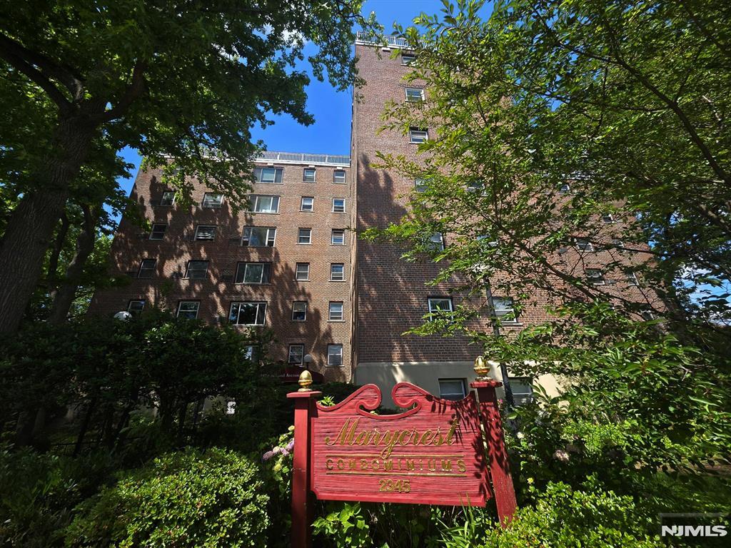 Photo - 2345 Linwood Ave (Fort Lee, NJ)